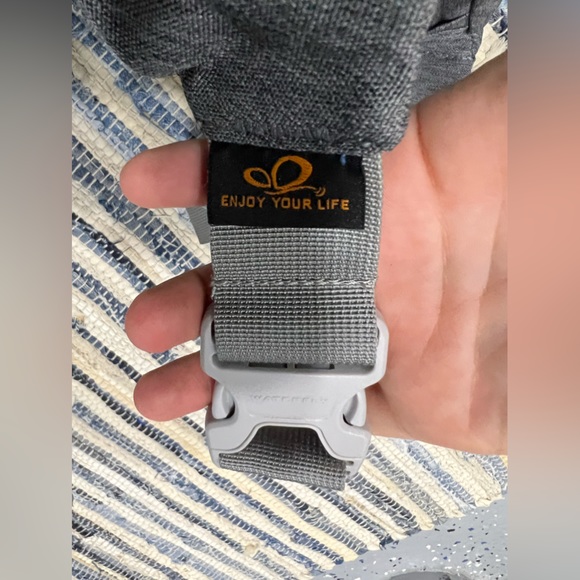 5 for $25: Small gray waterfly Fanny pack - Picture 6 of 8